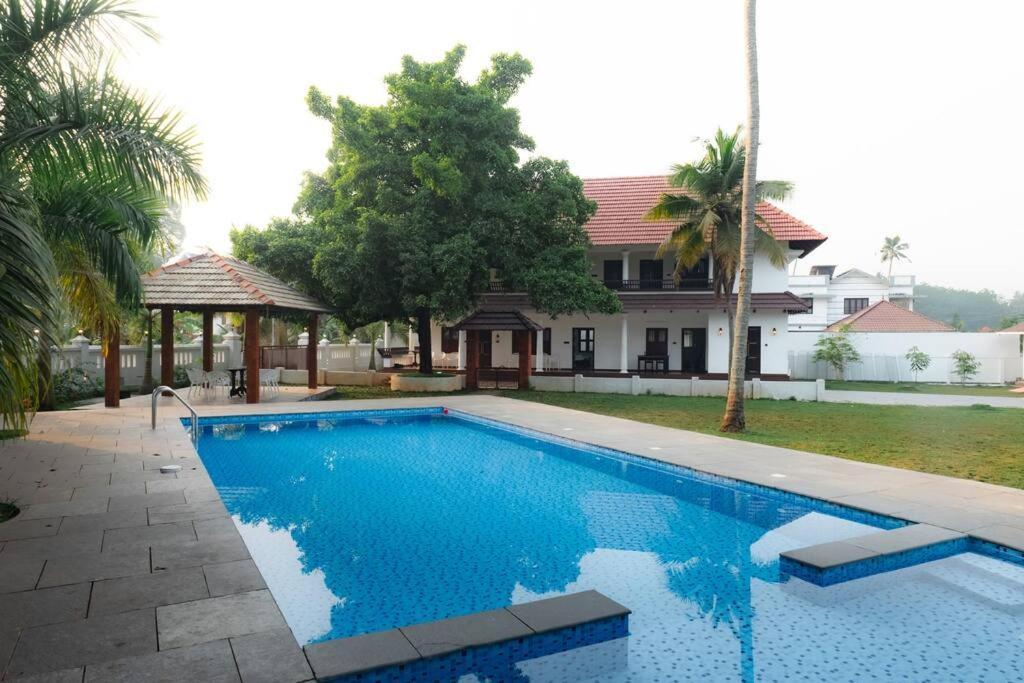 Tamarind Heritage Holiday Home Ангамали Екстериор снимка