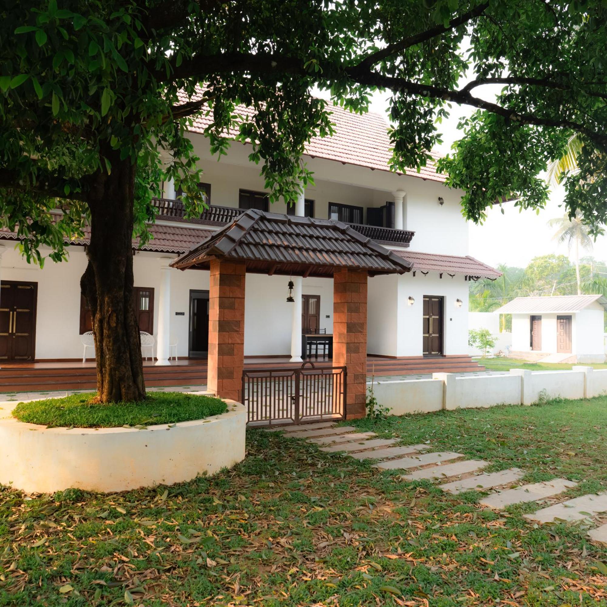 Tamarind Heritage Holiday Home Ангамали Екстериор снимка