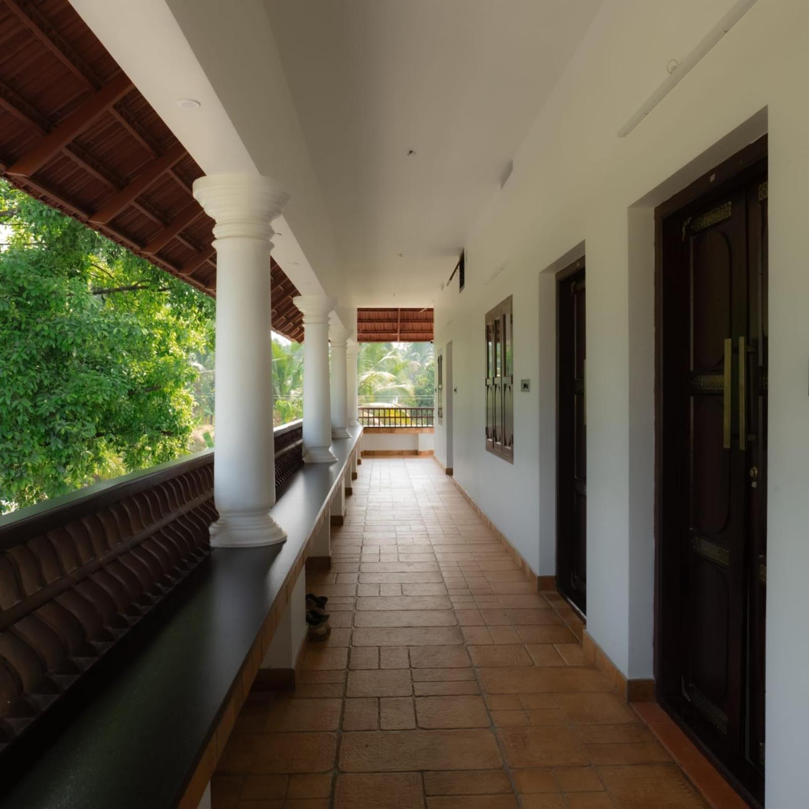 Tamarind Heritage Holiday Home Ангамали Екстериор снимка
